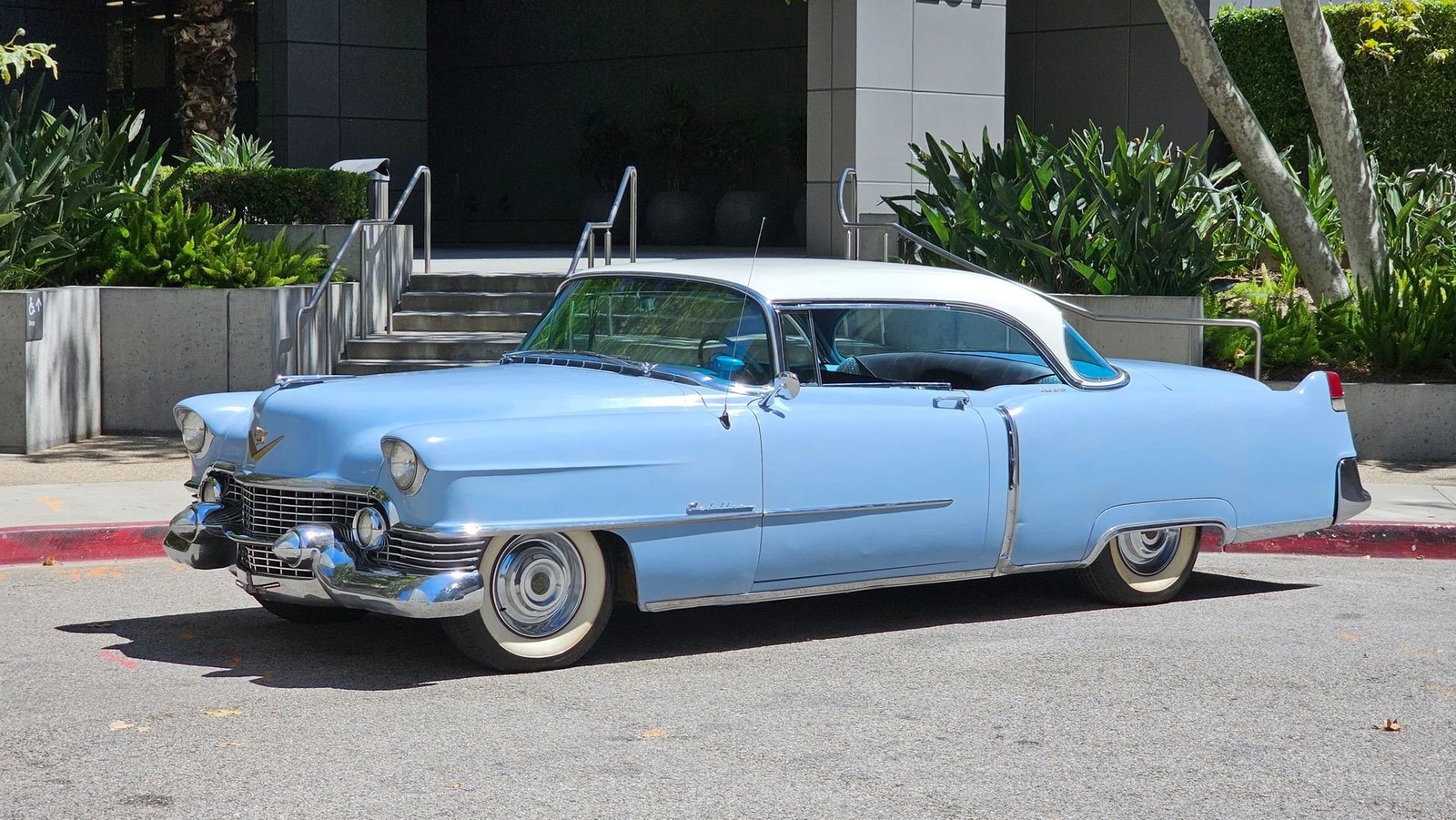 Cadillac-DeVille-1954-Coupe