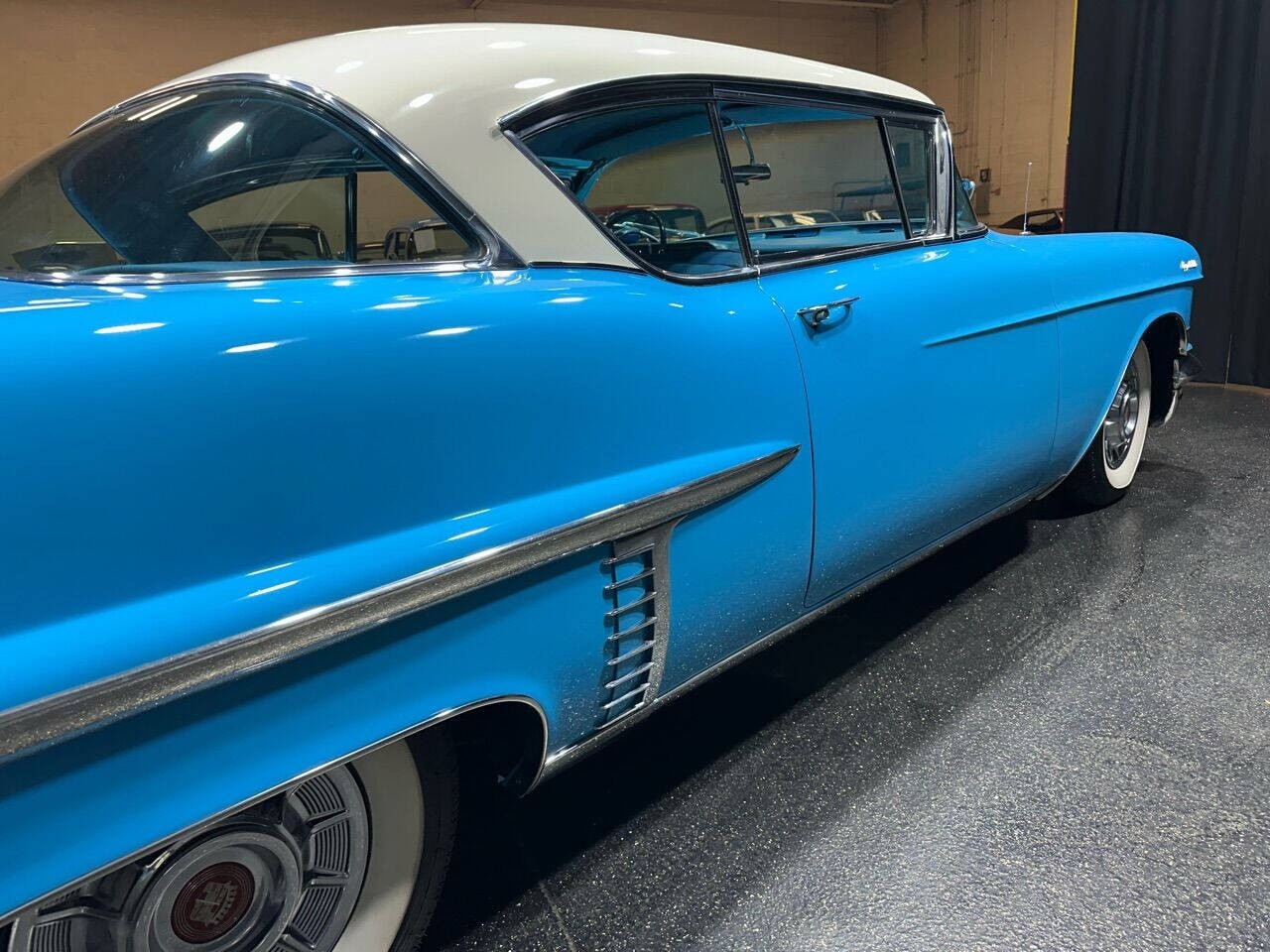 Cadillac-DeVille-1957-Coupe-21