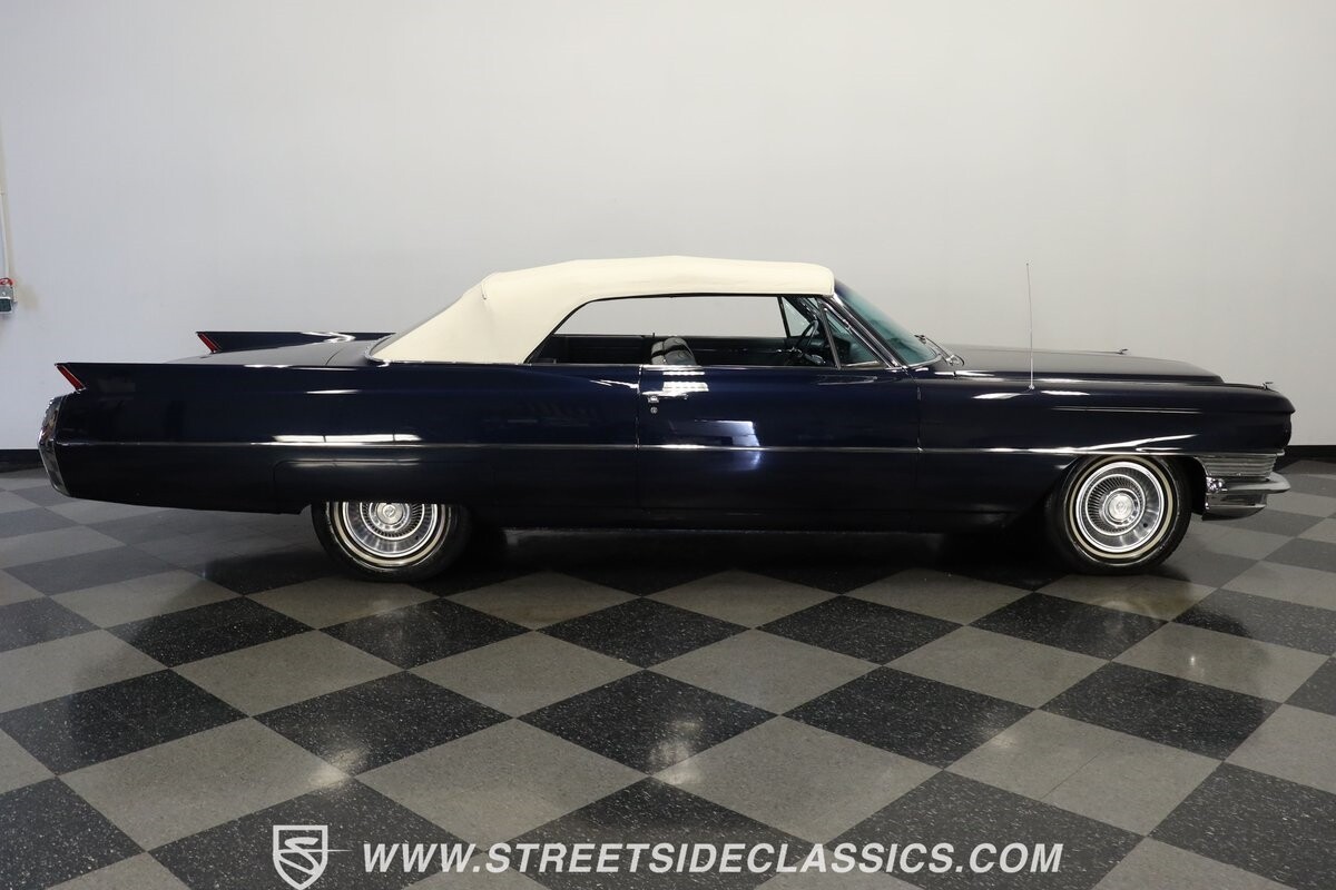 Cadillac-DeVille-1964-Convertible-12