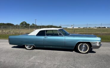 Cadillac-DeVille-1965-Convertible-2