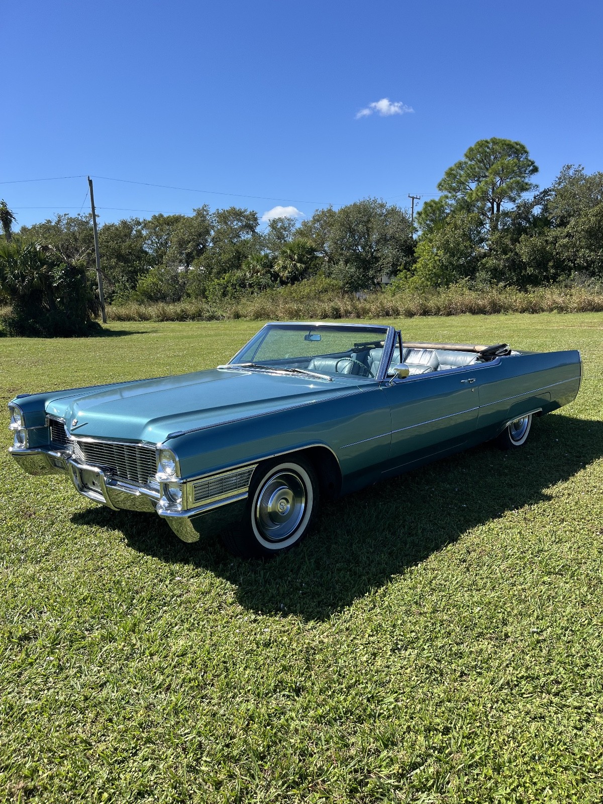 Cadillac-DeVille-1965-Convertible-23