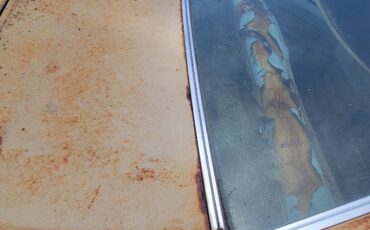 Cadillac-DeVille-1966-12