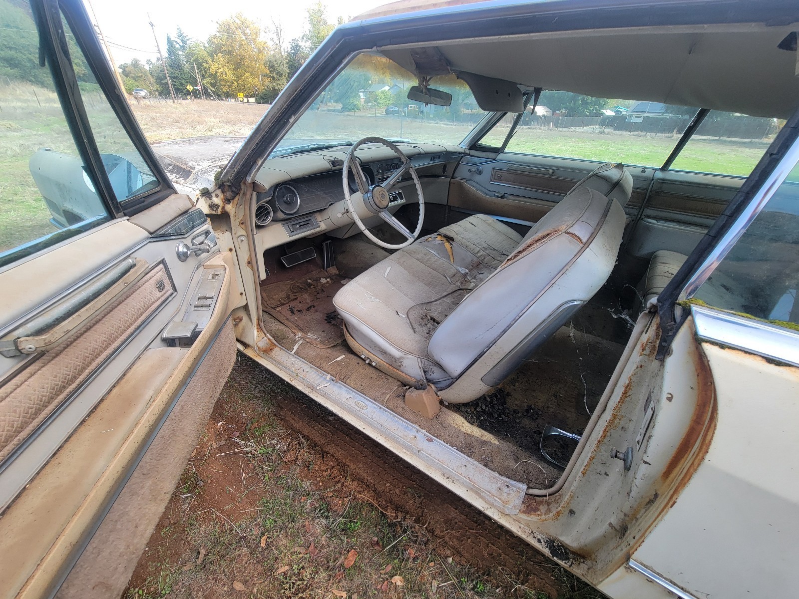 Cadillac-DeVille-1966-15