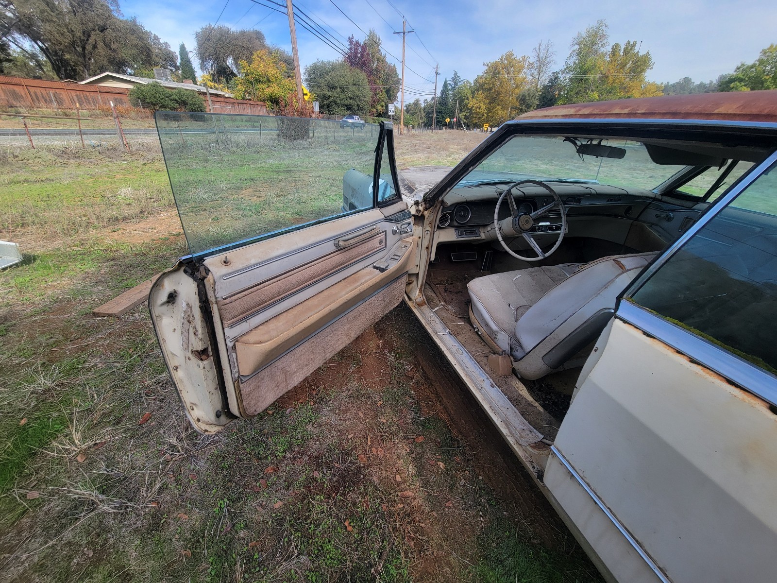 Cadillac-DeVille-1966-5