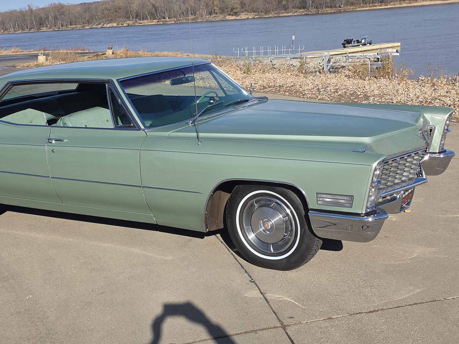 Cadillac-DeVille-1967-Sedan-11