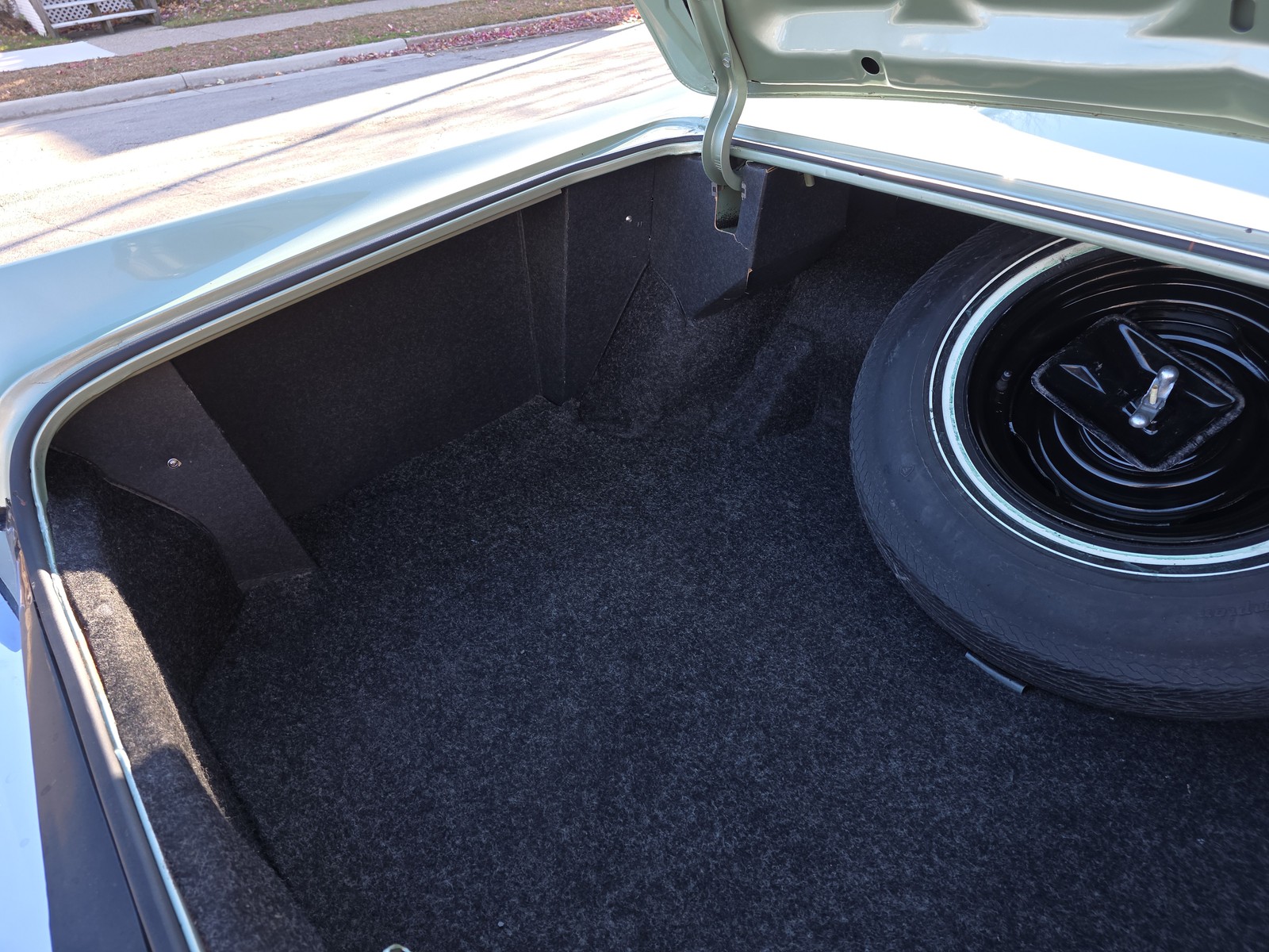 Cadillac-DeVille-1967-Sedan-19