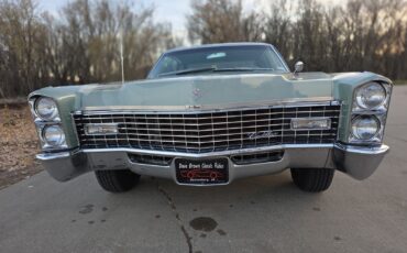 Cadillac-DeVille-1967-Sedan-29