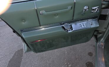 Cadillac-DeVille-1967-Sedan-39