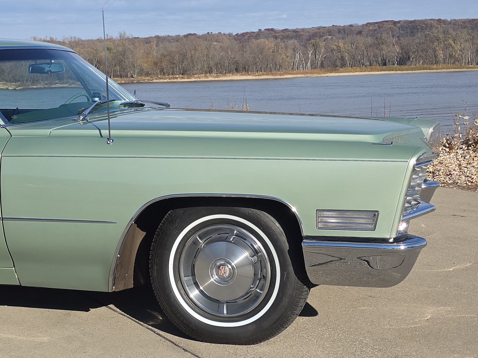 Cadillac-DeVille-1967-Sedan-9