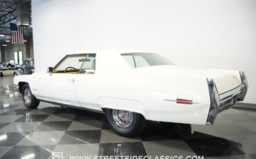 Cadillac-DeVille-1971-Coupe-11