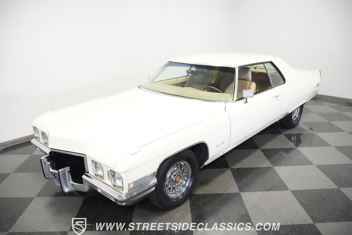 Cadillac-DeVille-1971-Coupe-9