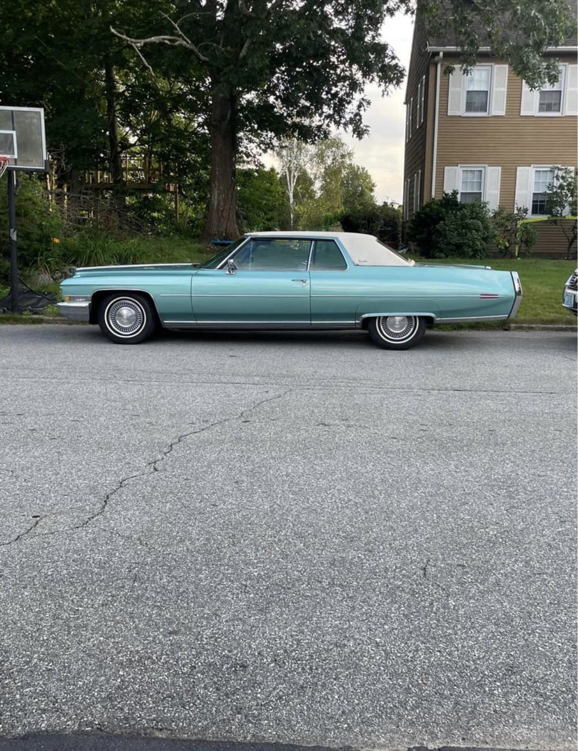 Cadillac-DeVille-1972-Coupe-1