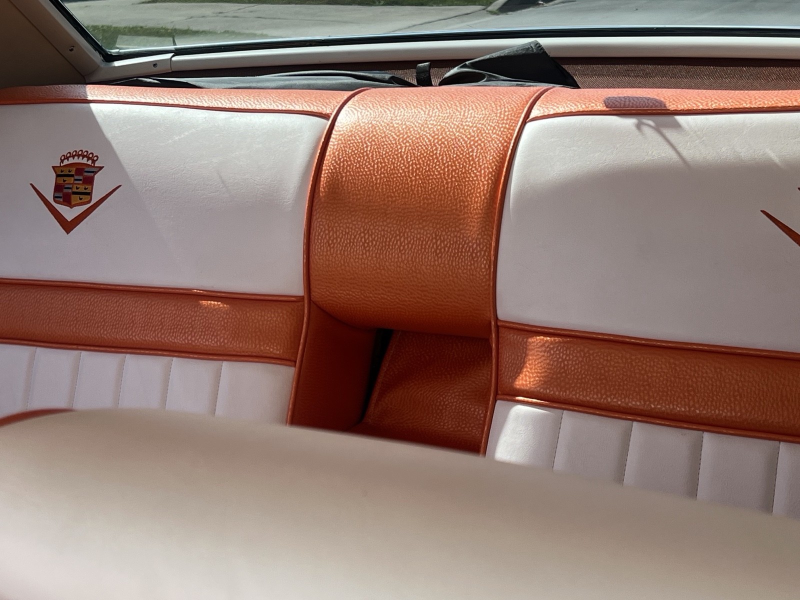 Cadillac-DeVille-1974-Coupe-4