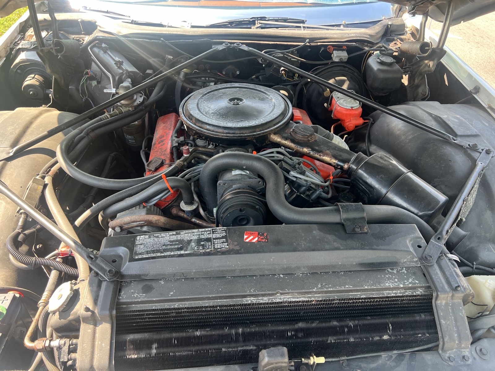 Cadillac-DeVille-1974-Coupe-6