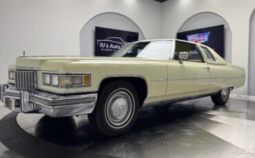 Cadillac-DeVille-1976-13