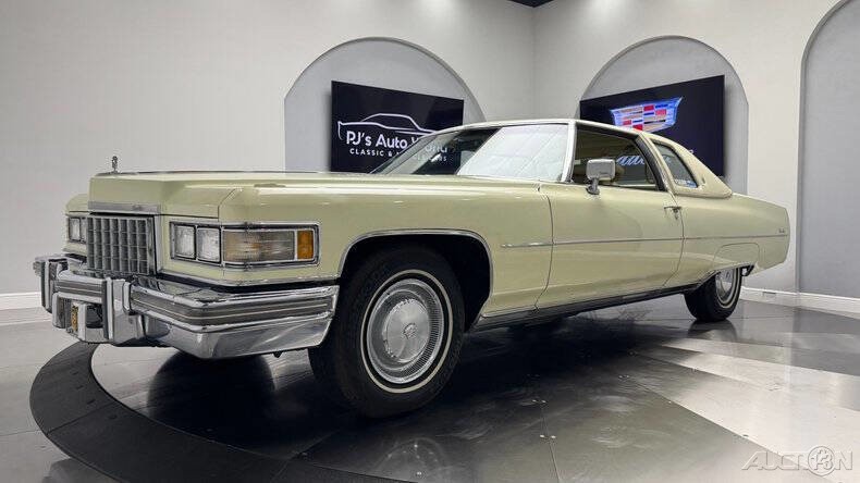 Cadillac-DeVille-1976-13