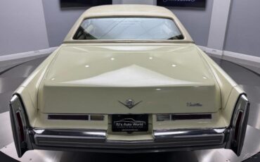 Cadillac-DeVille-1976-18