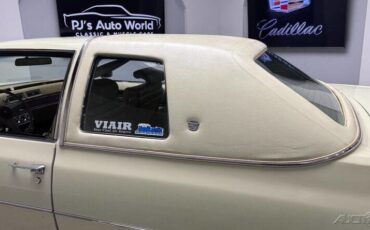 Cadillac-DeVille-1976-22