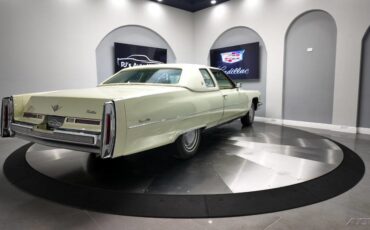 Cadillac-DeVille-1976-6