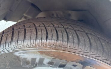 Cadillac-DeVille-1989-Sedan-13