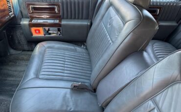 Cadillac-DeVille-1989-Sedan-15
