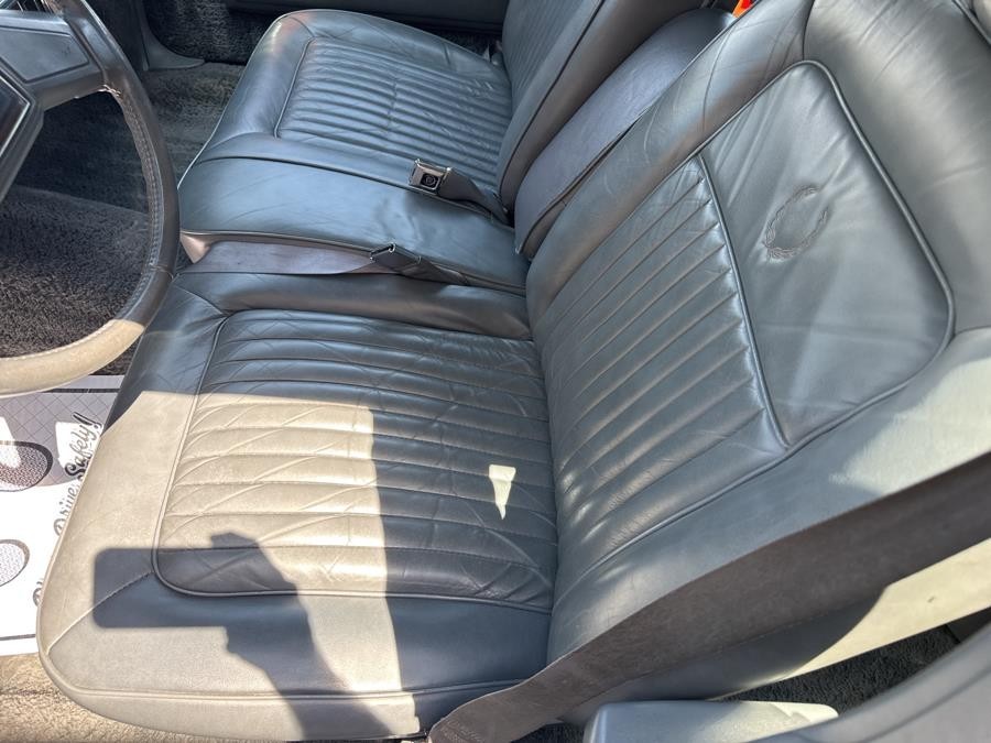 Cadillac-DeVille-1989-Sedan-16