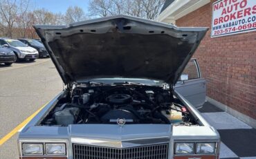 Cadillac-DeVille-1989-Sedan-20