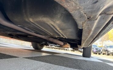 Cadillac-DeVille-1989-Sedan-27