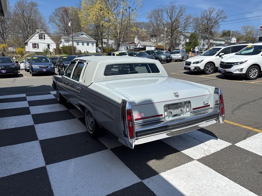 Cadillac-DeVille-1989-Sedan-3