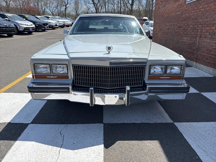 Cadillac-DeVille-1989-Sedan-5
