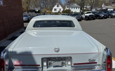 Cadillac-DeVille-1989-Sedan-6