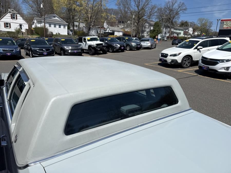 Cadillac-DeVille-1989-Sedan-7