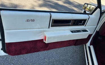 Cadillac-DeVille-1992-Coupe-8