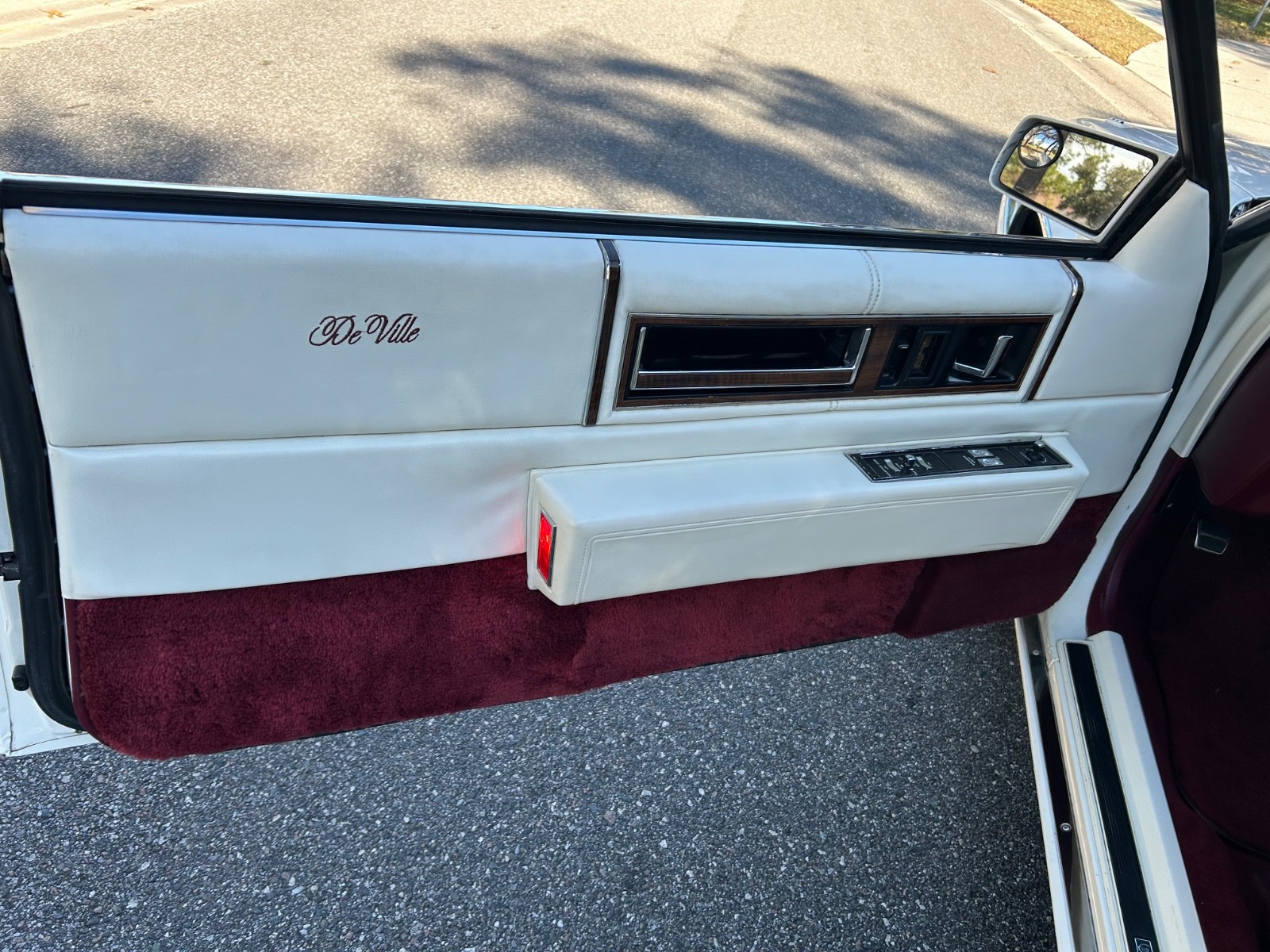 Cadillac-DeVille-1992-Coupe-8