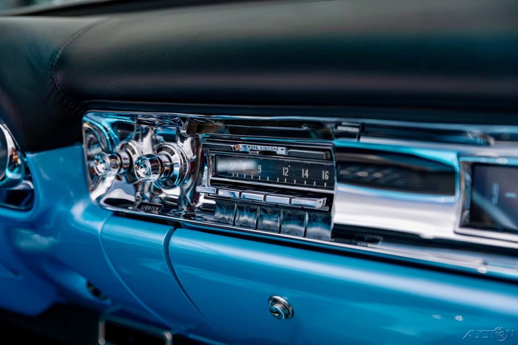 Cadillac-Eldorado-1957-12