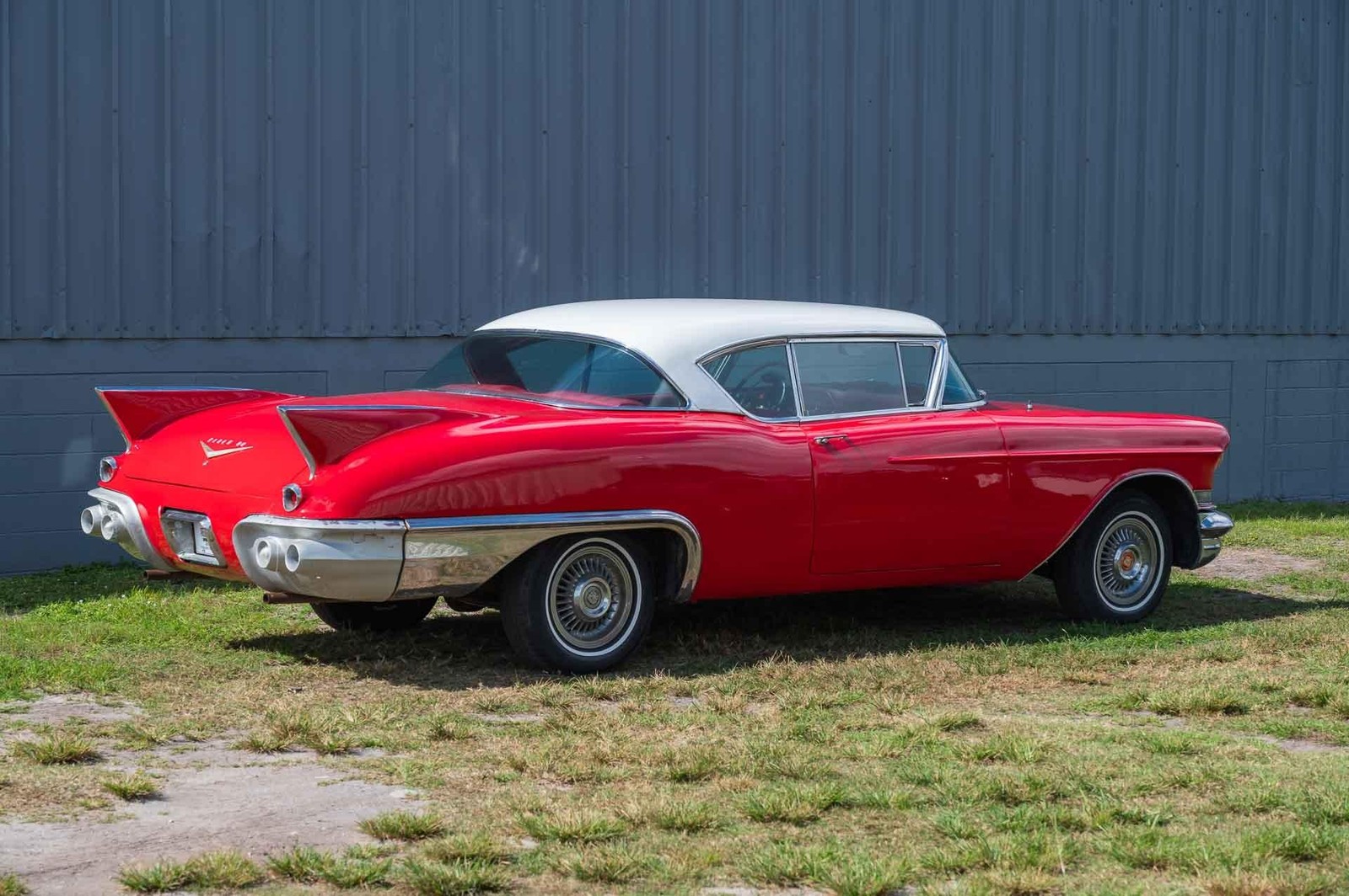 Cadillac-Eldorado-1957-2-Door-28