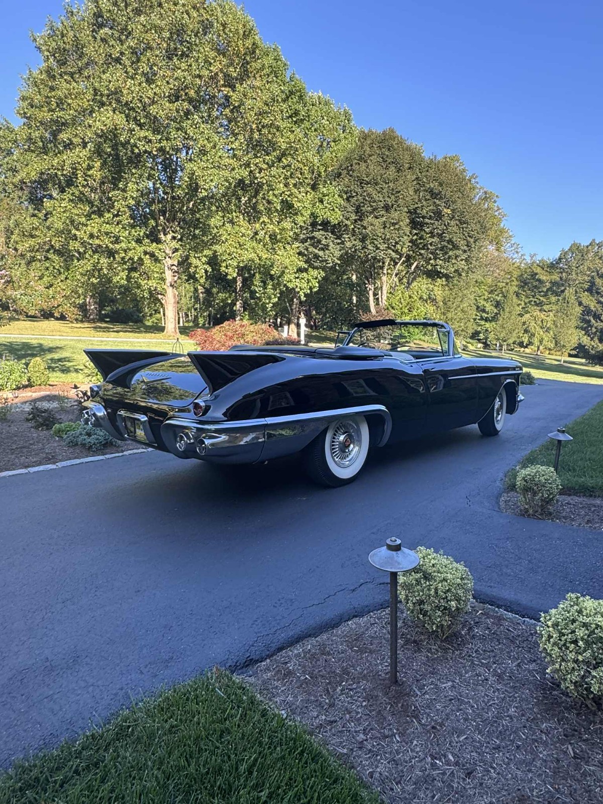 Cadillac-Eldorado-1957-Convertible-13