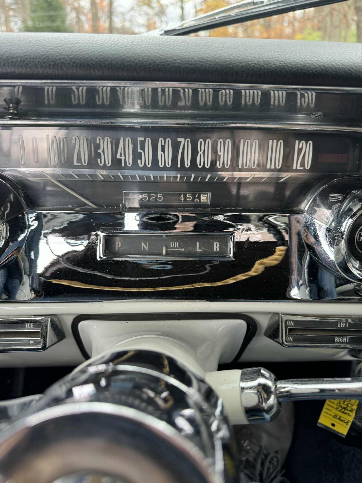 Cadillac-Eldorado-1957-Convertible-15