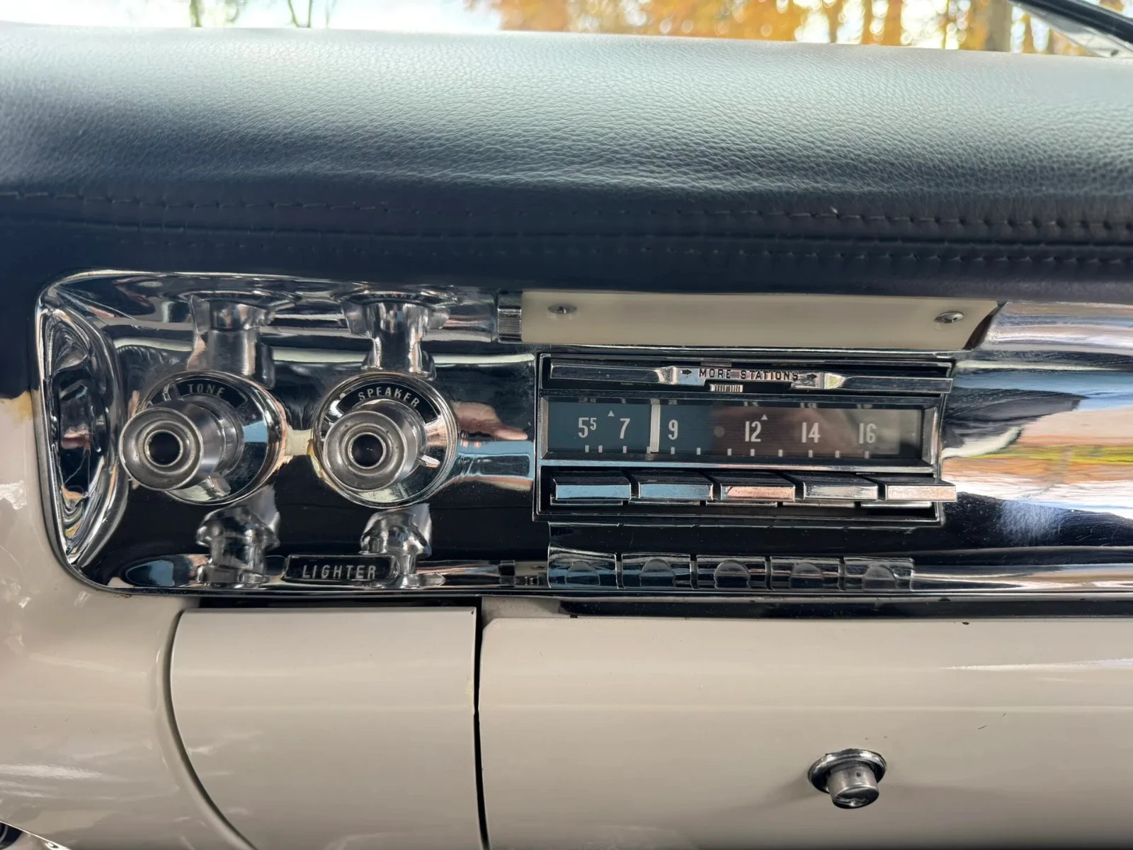 Cadillac-Eldorado-1957-Convertible-17