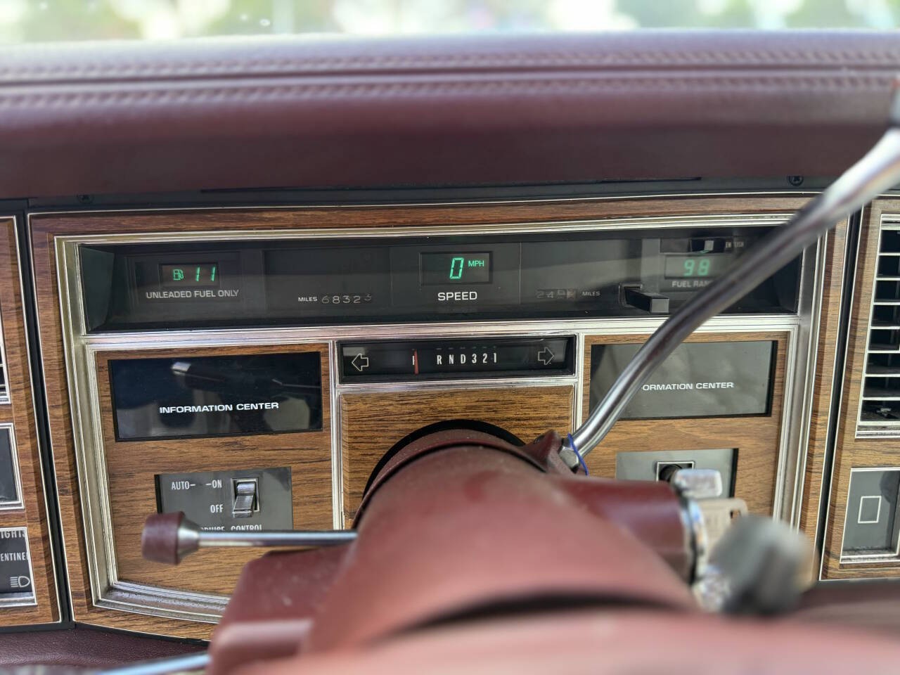 Cadillac-Eldorado-1982-Coupe-10