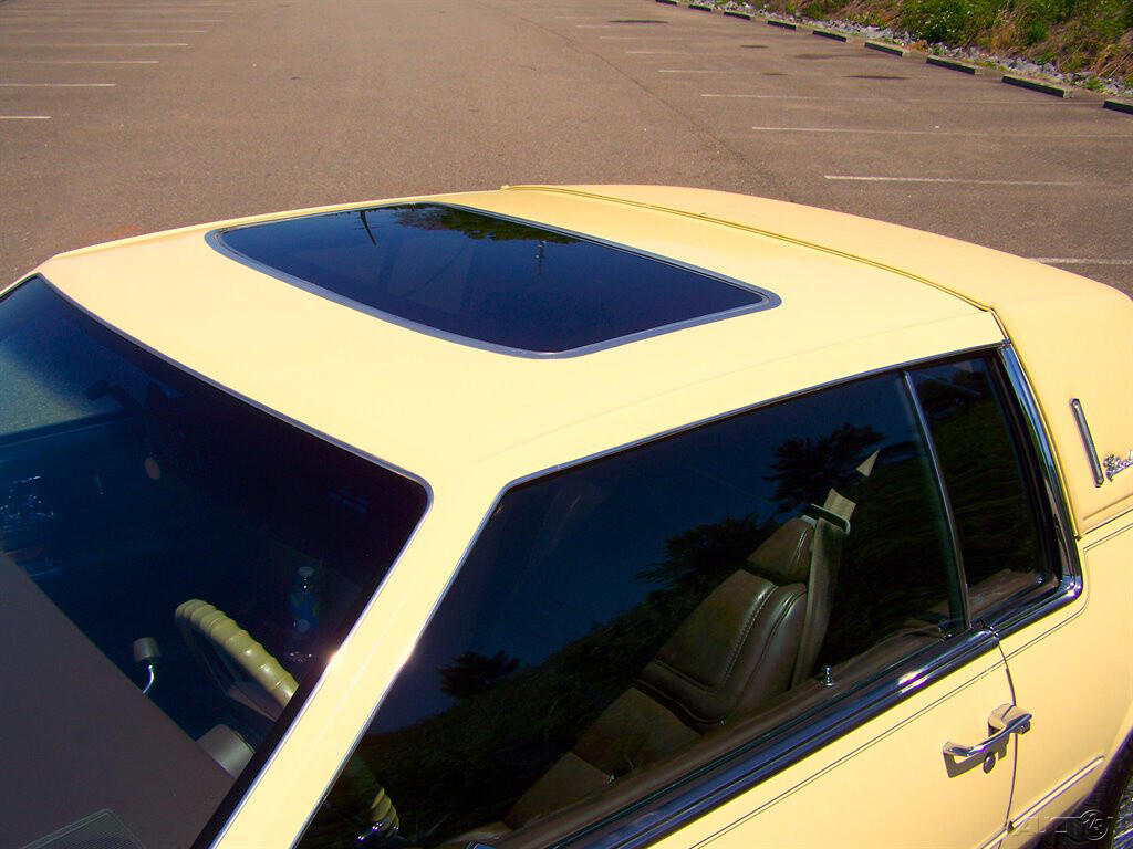 Cadillac-Eldorado-1982-Coupe-17