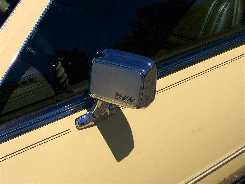 Cadillac-Eldorado-1982-Coupe-18