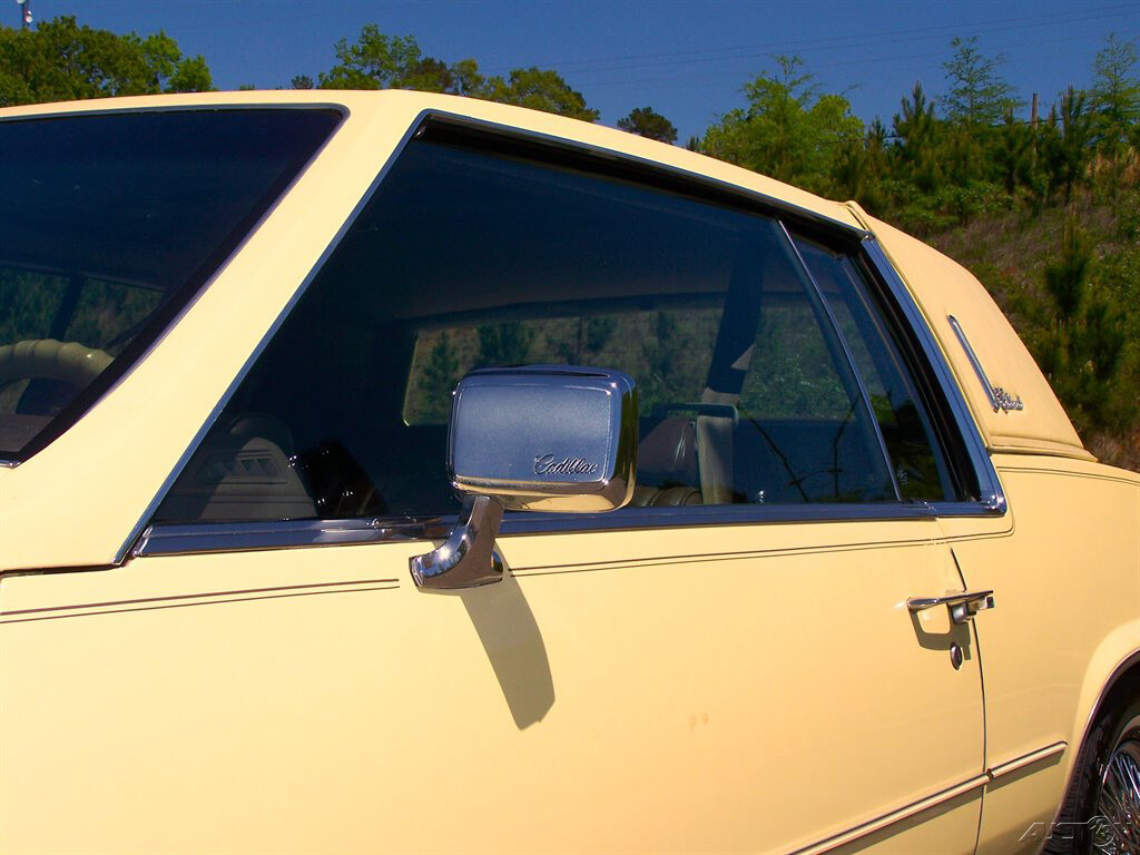 Cadillac-Eldorado-1982-Coupe-19