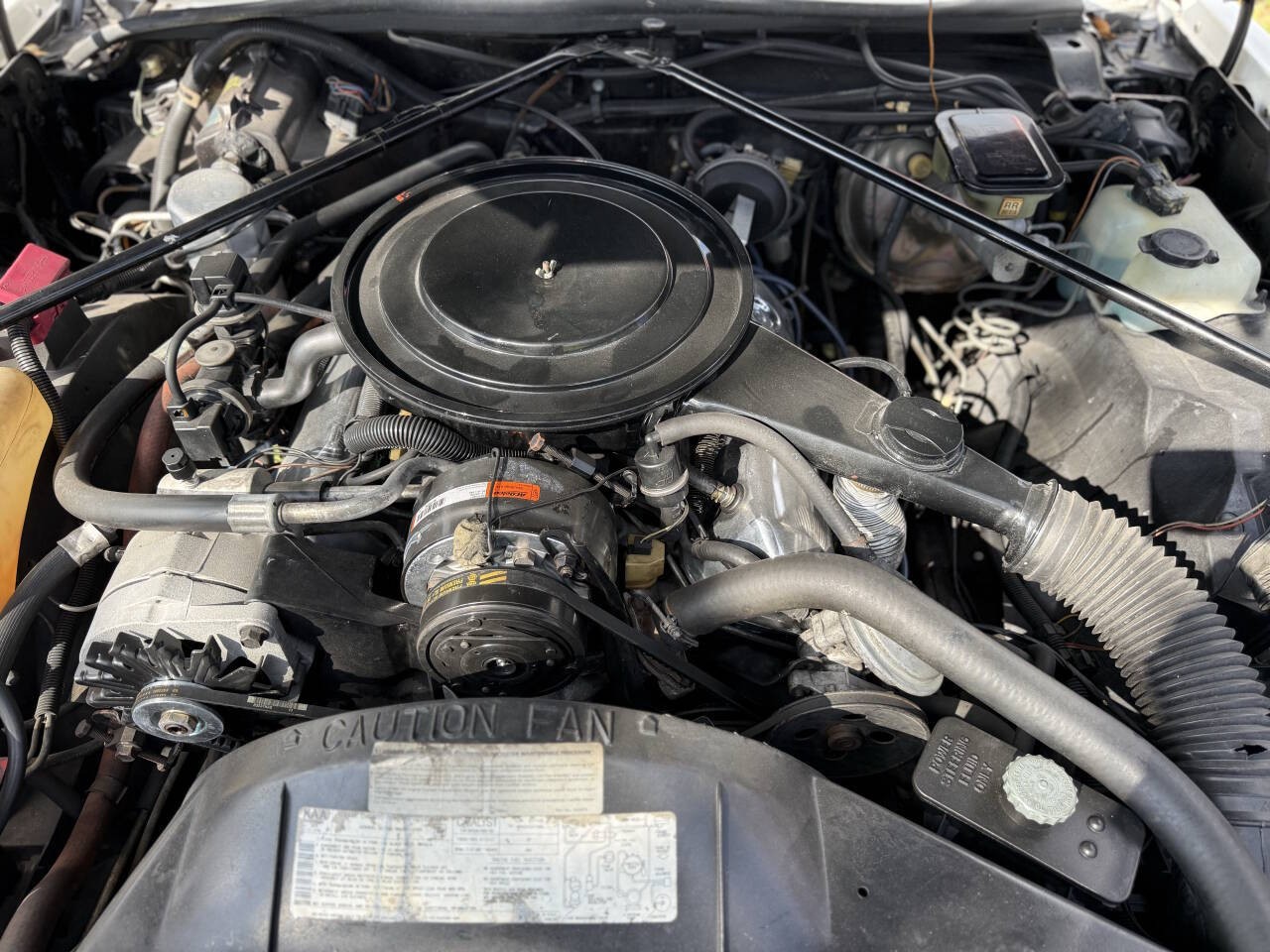 Cadillac-Eldorado-1982-Coupe-21