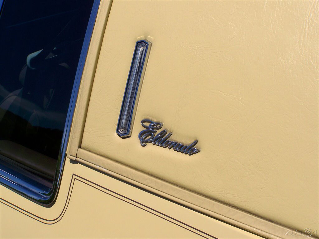 Cadillac-Eldorado-1982-Coupe-21