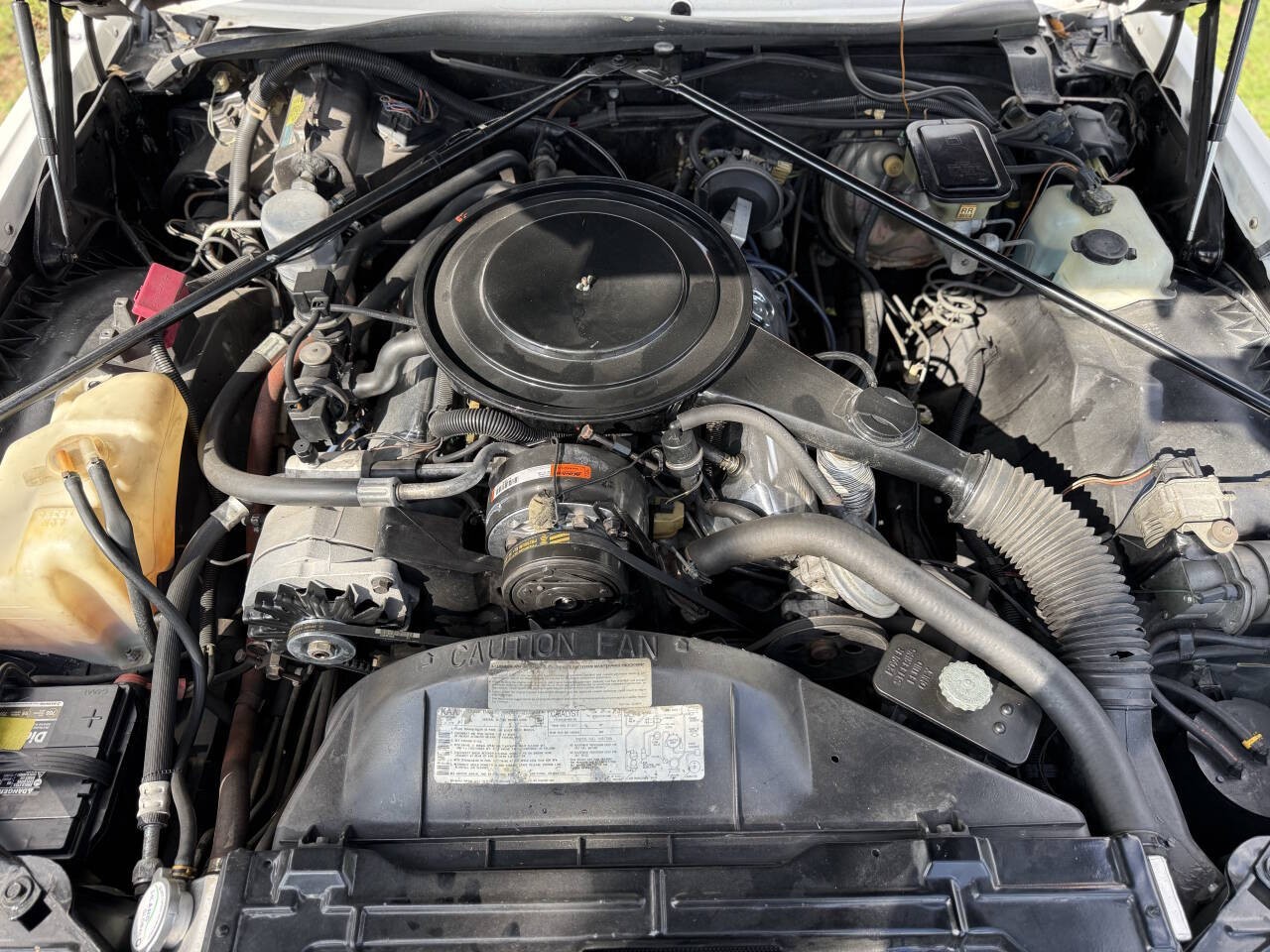 Cadillac-Eldorado-1982-Coupe-25