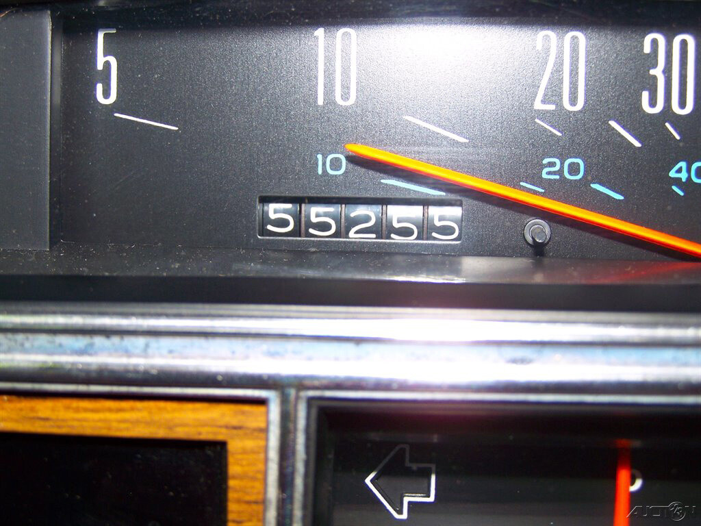 Cadillac-Eldorado-1982-Coupe-9