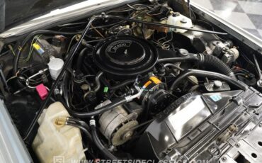 Cadillac-Eldorado-1983-Silver-Gray-12