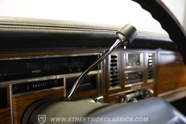 Cadillac-Eldorado-1983-Silver-Gray-44