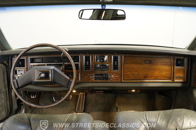 Cadillac-Eldorado-1983-Silver-Gray-47